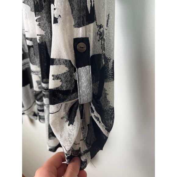 Ali Miles Abstract Print Lightweight Roll Tab Sleeve Cardigan Size 2X Lagenlook - Picture 3 of 9